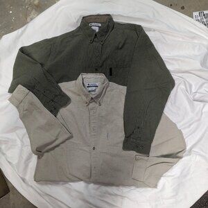 Two barely worn Columbia Utility Men's Button-Downs in XL, long-sleeved